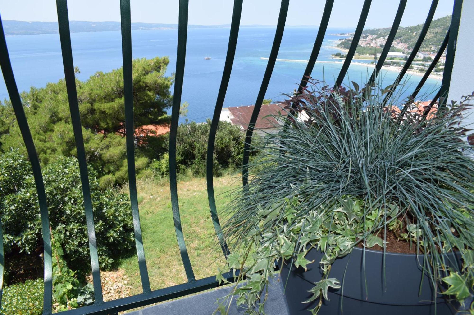 Apartman Oneum Omiš Екстериор снимка